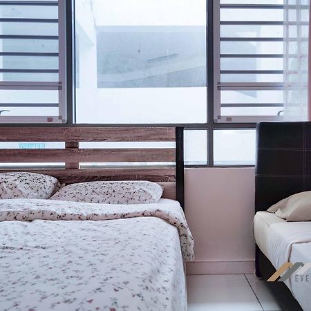 Marina Times Square Homestay By Evernent Miri Exteriér fotografie