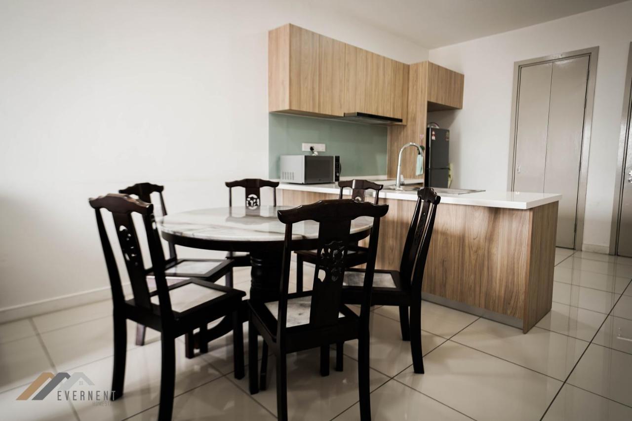 Marina Times Square Homestay By Evernent Miri Exteriér fotografie